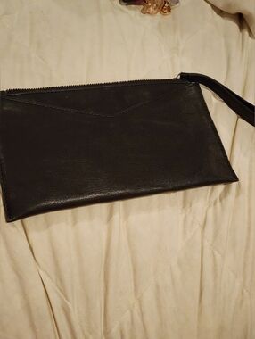 Rachel Roy Bkack Leather Zippered Wristlet Clutch